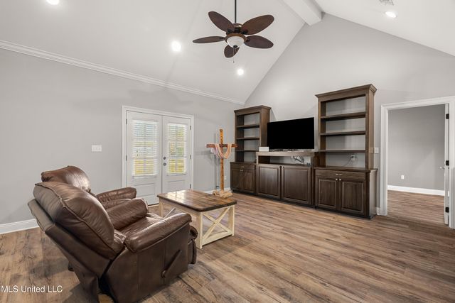 125 Canty Rayborn Road, Sumrall, MS 39482