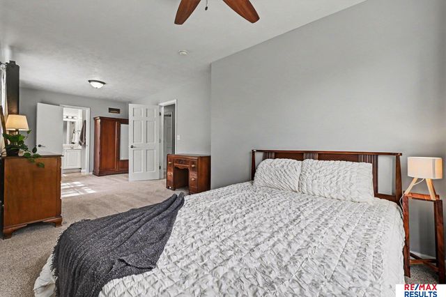 1005 Dogwood Circle, Bellevue, NE 68005