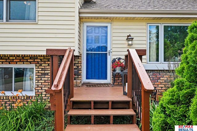 1005 Dogwood Circle, Bellevue, NE 68005