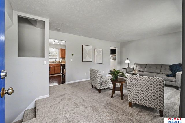 1005 Dogwood Circle, Bellevue, NE 68005