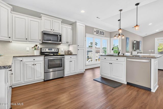 1903 E Yacht Drive, Oak Island, NC 28465