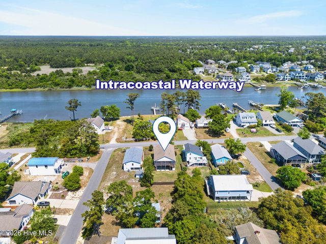 1903 E Yacht Drive, Oak Island, NC 28465