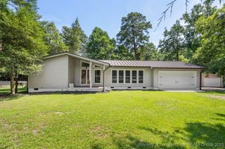 236 Plaza Drive, Fayetteville, NC 28304