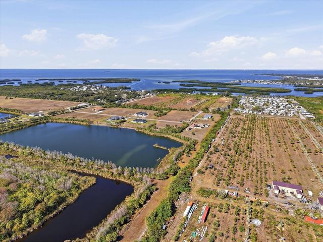 SMILODON TRAIL, Ruskin, FL 33570