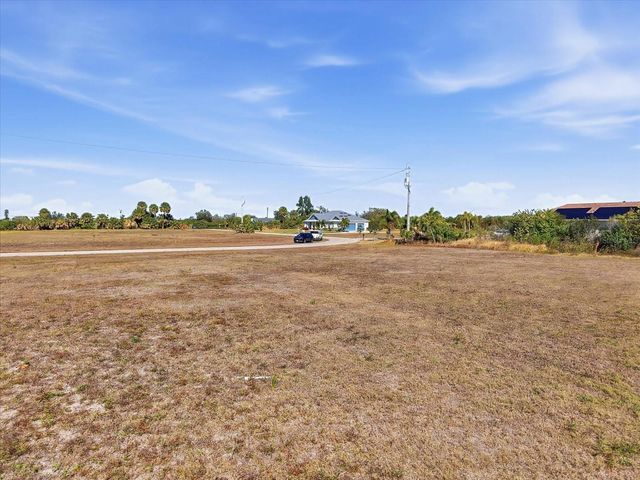 SMILODON TRAIL, Ruskin, FL 33570