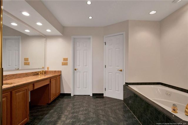 1804 Barnabus Circle, Fayetteville, NC 28304