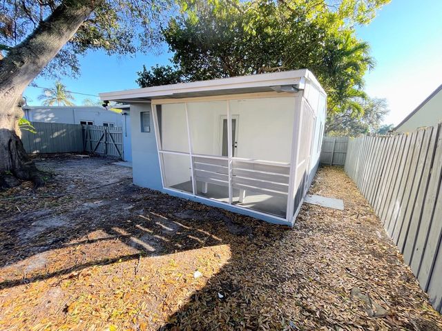 1409 NW 5th Avenue, Fort Lauderdale, FL 33311