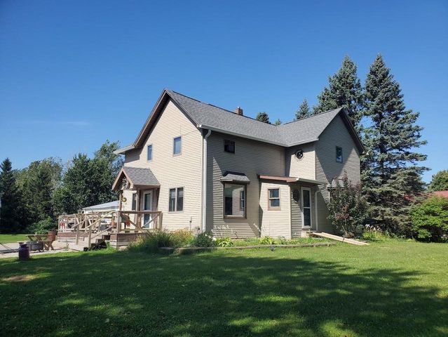 5001 N MCCARTHY ROAD, Appleton, WI 54913