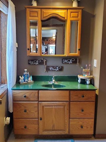 5001 N MCCARTHY ROAD, Appleton, WI 54913