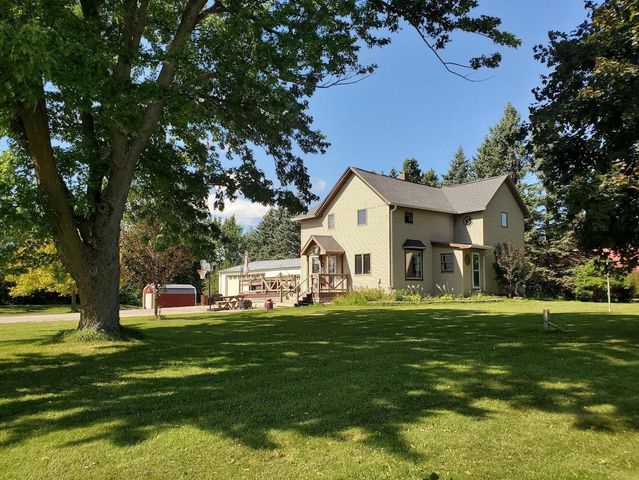 5001 N MCCARTHY ROAD, Appleton, WI 54913