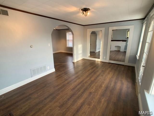 5049 Lindenwood Avenue, St Louis, MO 63109
