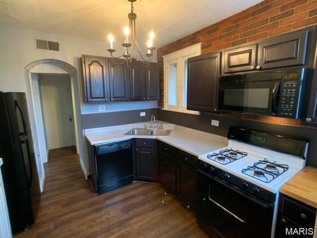 5049 Lindenwood Avenue, St Louis, MO 63109