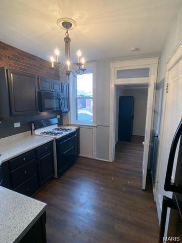 5049 Lindenwood Avenue, St Louis, MO 63109