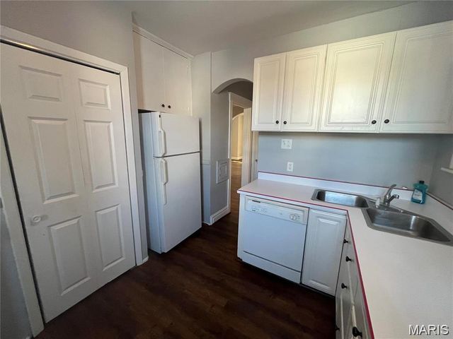 5049 Lindenwood Avenue, St Louis, MO 63109