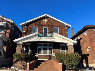 5049 Lindenwood Avenue, St Louis, MO 63109