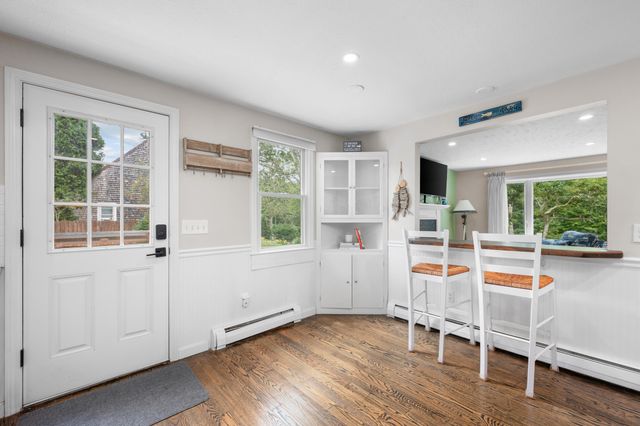 25 Cove Road, Forestdale, MA 02644