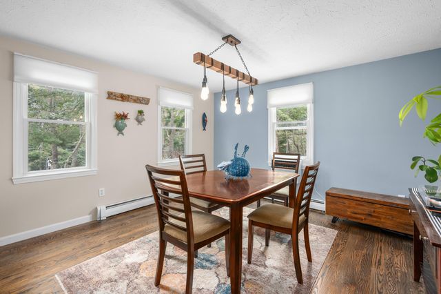 25 Cove Road, Forestdale, MA 02644