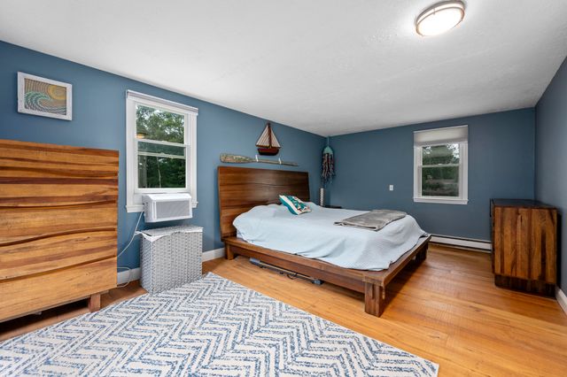 25 Cove Road, Forestdale, MA 02644