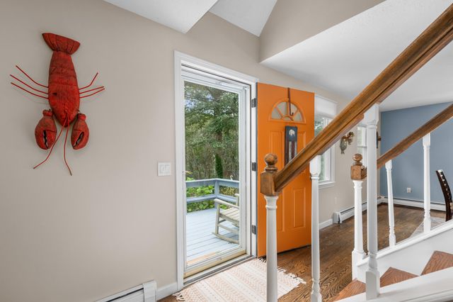 25 Cove Road, Forestdale, MA 02644