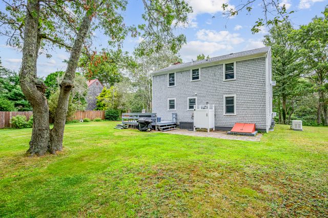 25 Cove Road, Forestdale, MA 02644