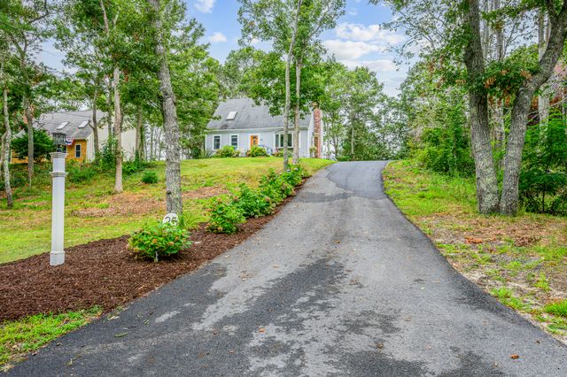 25 Cove Road, Forestdale, MA 02644