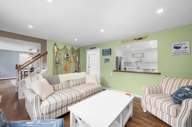 25 Cove Road, Forestdale, MA 02644