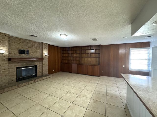 1408 N Ricketts Street, Sherman, TX 75092