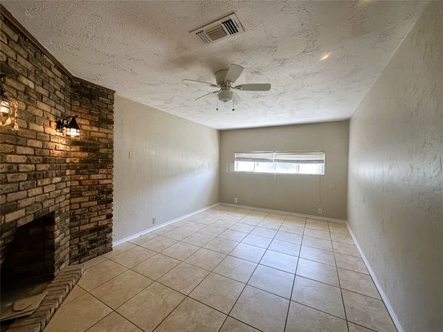 1408 N Ricketts Street, Sherman, TX 75092