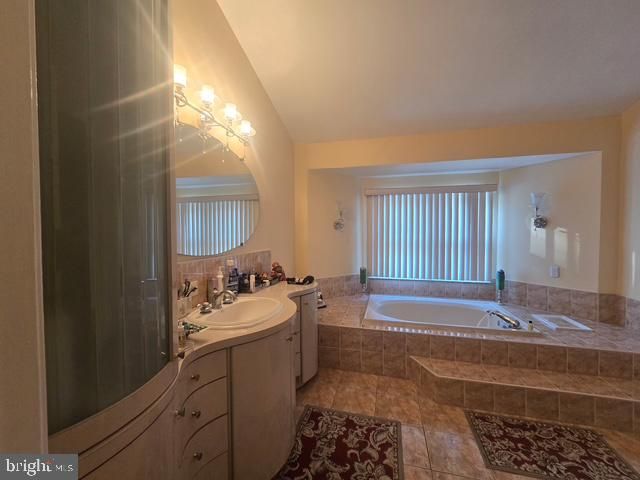 25 BELLWOOD DR, Feasterville Trevose, PA 19053