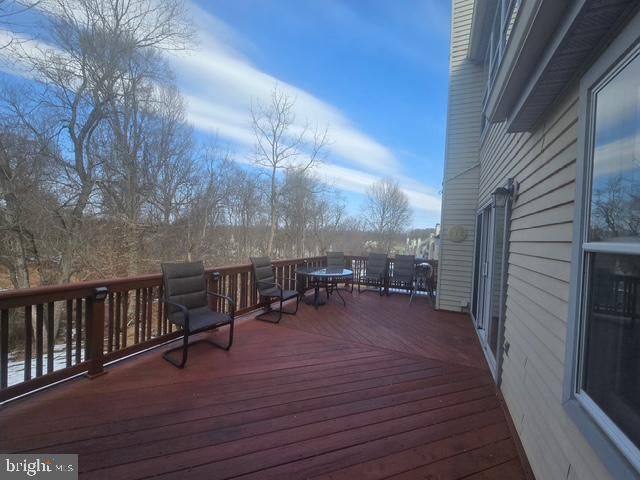 25 BELLWOOD DR, Feasterville Trevose, PA 19053