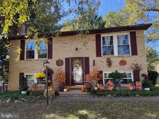 7090 SADDLE DRIVE, Sykesville, MD 21784