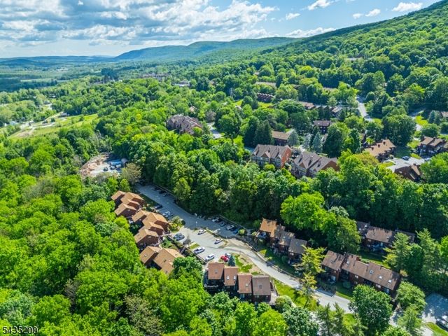 14 Stonehill Dr 6, Vernon Twp., NJ 07462