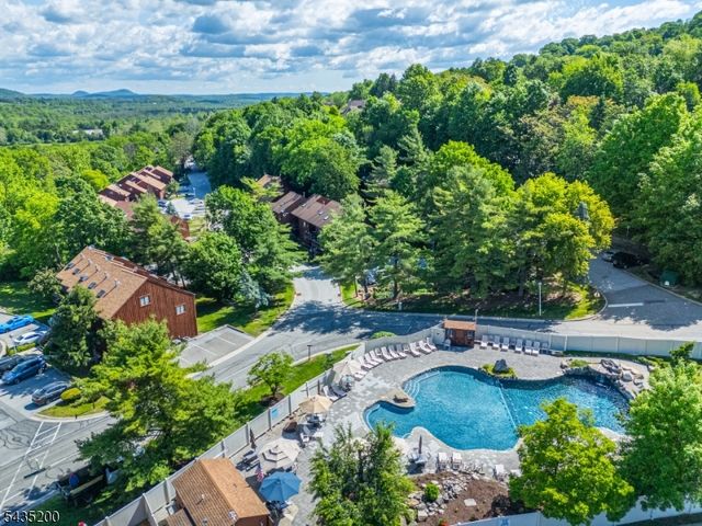 14 Stonehill Dr 6, Vernon Twp., NJ 07462