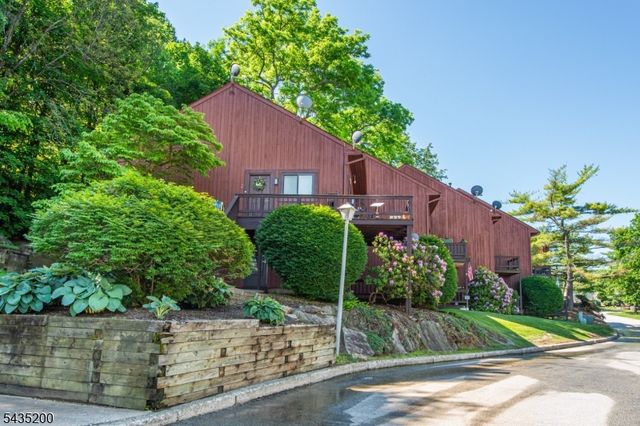 14 Stonehill Dr 6, Vernon Twp., NJ 07462