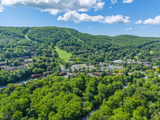 14 Stonehill Dr 6, Vernon Twp., NJ 07462