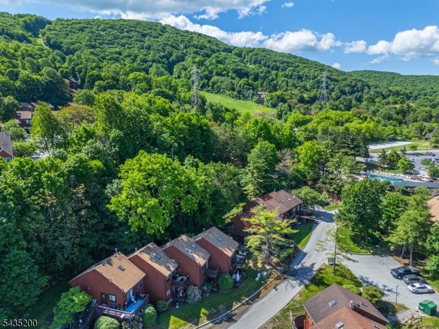 14 Stonehill Dr 6, Vernon Twp., NJ 07462