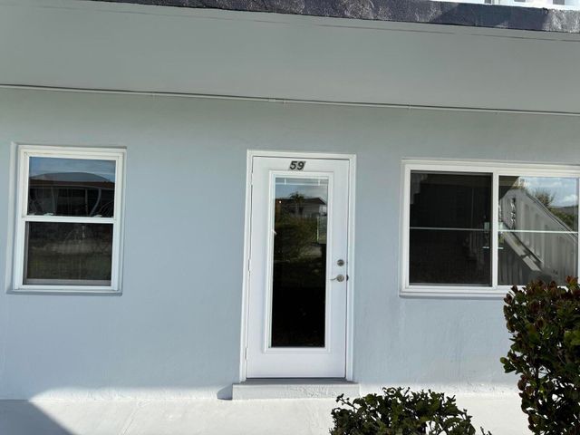 59 Coventry C Lane, West Palm Beach, FL 33417