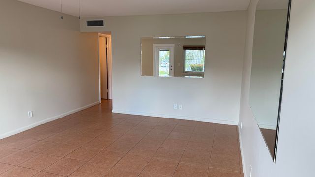 59 Coventry C Lane, West Palm Beach, FL 33417