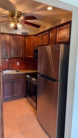 59 Coventry C Lane, West Palm Beach, FL 33417