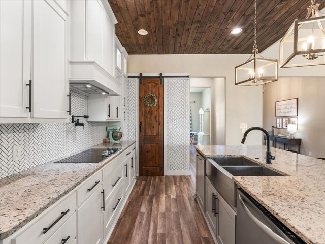 101 Trail Ridge, Weatherford, TX 76087