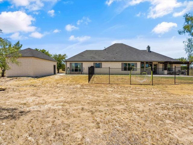 101 Trail Ridge, Weatherford, TX 76087