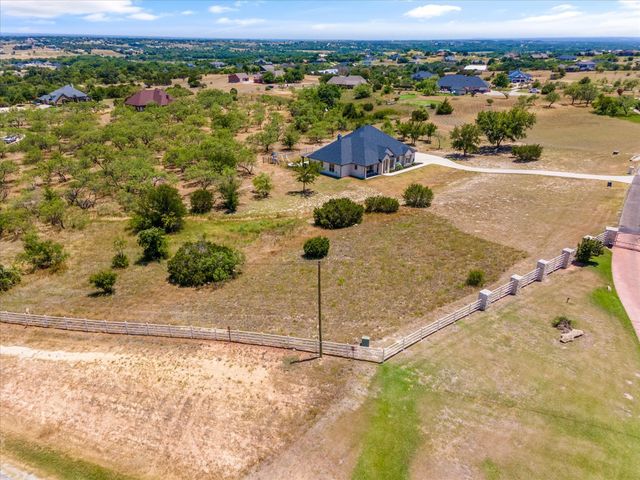 101 Trail Ridge, Weatherford, TX 76087
