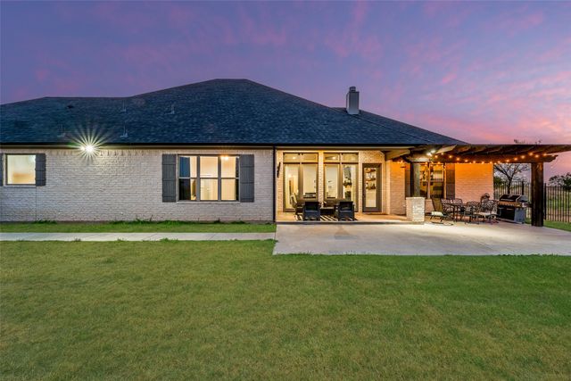 101 Trail Ridge, Weatherford, TX 76087