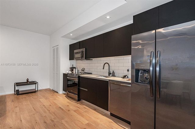 398 NE 5th St 2415, Miami, FL 33132