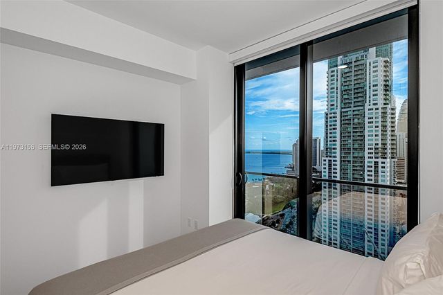 398 NE 5th St 2415, Miami, FL 33132