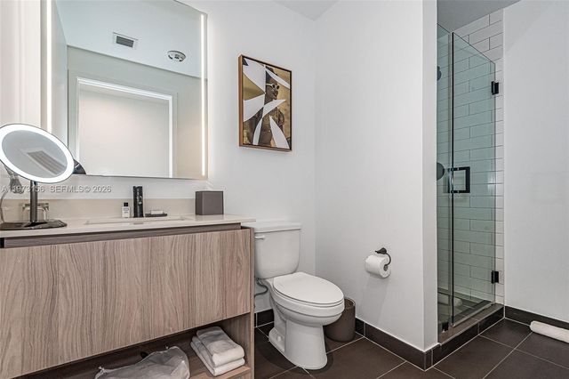 398 NE 5th St 2415, Miami, FL 33132