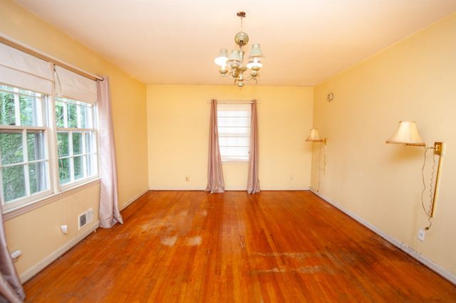 692 Perrin Drive, Spartanburg, SC 29307