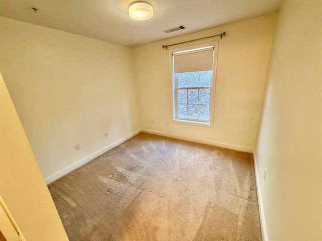 14 Vista Ridge Dr Unit 60, Londonderry, NH 03053