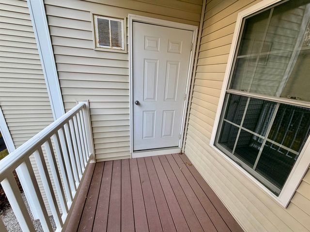 14 Vista Ridge Dr Unit 60, Londonderry, NH 03053