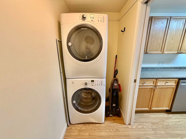 14 Vista Ridge Dr Unit 60, Londonderry, NH 03053